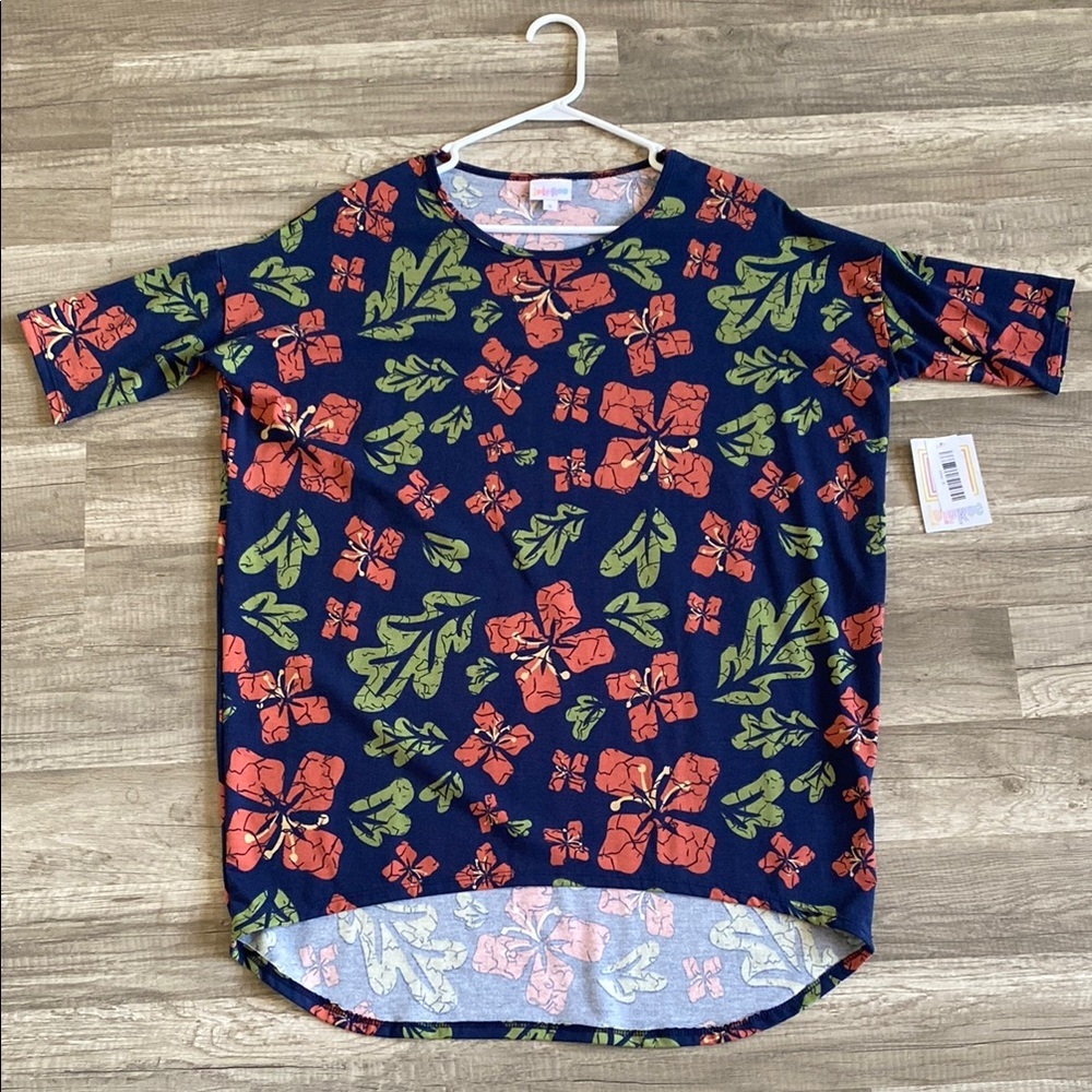 💚 3/$15 Floral Women’s Shirt - Blue and Pink C